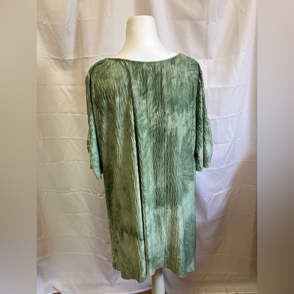 AGB Light Green Pleated Top - Picture 7 of 8